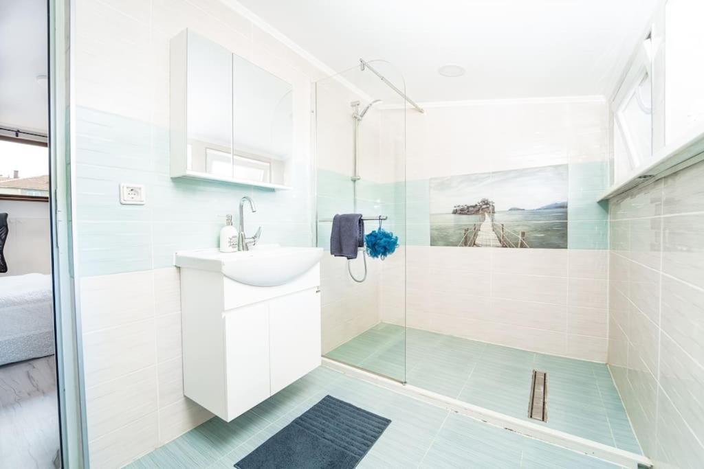 Central Apartment 2Bd Next To Vitosha Bul. Софія Екстер'єр фото