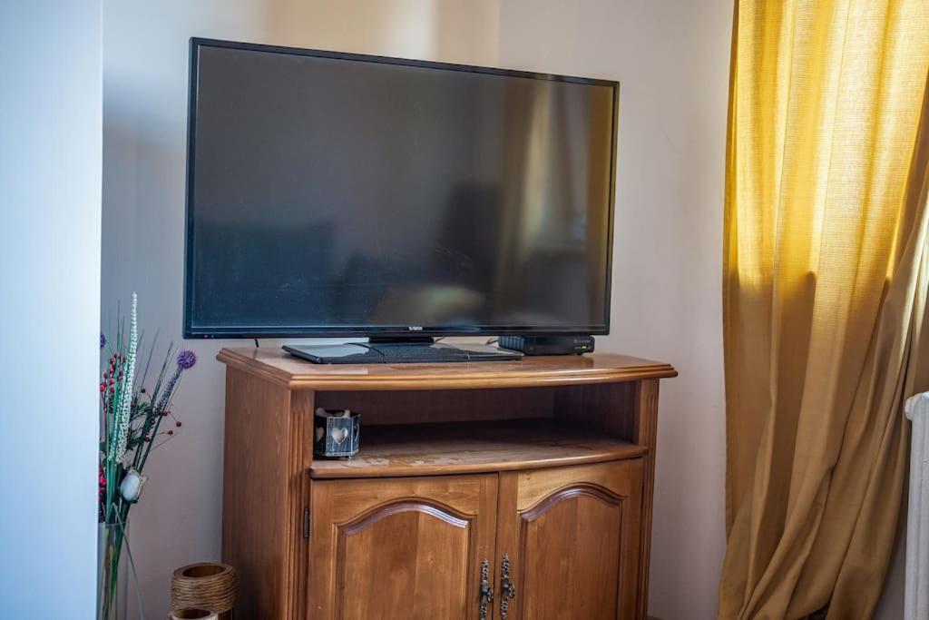 Central Apartment 2Bd Next To Vitosha Bul. Софія Екстер'єр фото
