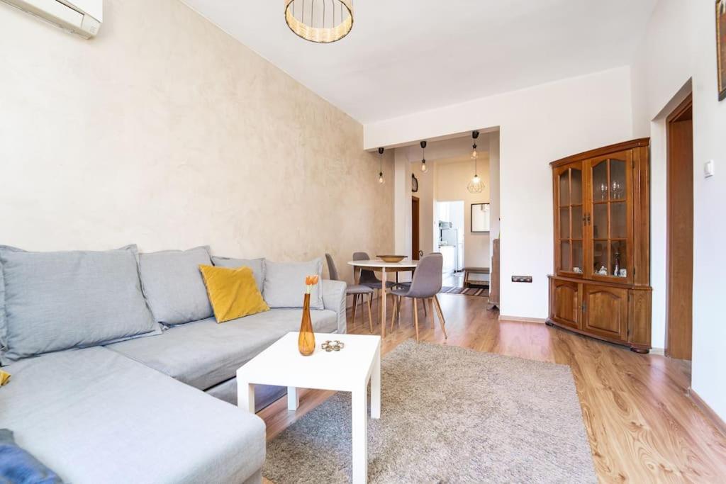 Central Apartment 2Bd Next To Vitosha Bul. Софія Екстер'єр фото